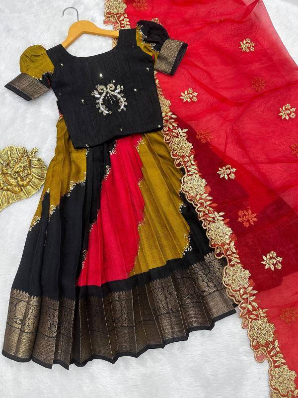 kids lehenga choli silk Kids wear manufacturers in Surat